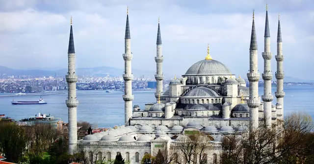 Blue Mosque exterior with its six minarets