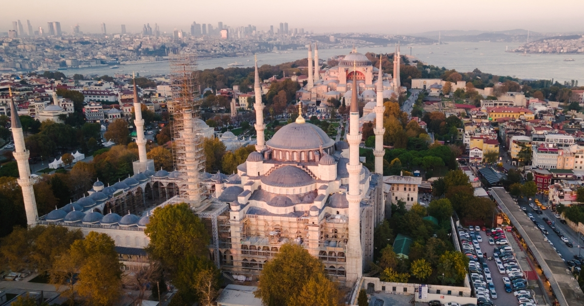 Hagia Sophia and Blue Mosque area